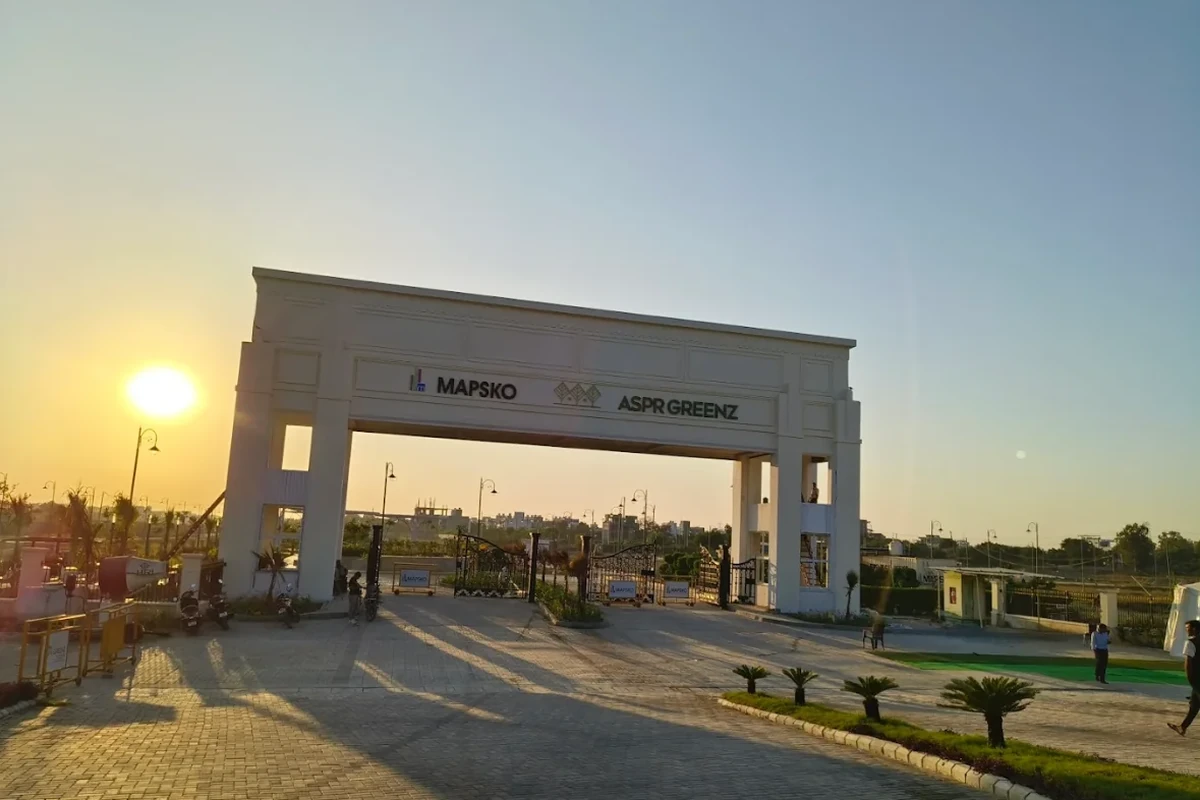 Mapsko ASPR Greenz gated community entry with paved approach road – residential plots Sector 35 Sonipat